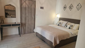 Bamboo Rooms